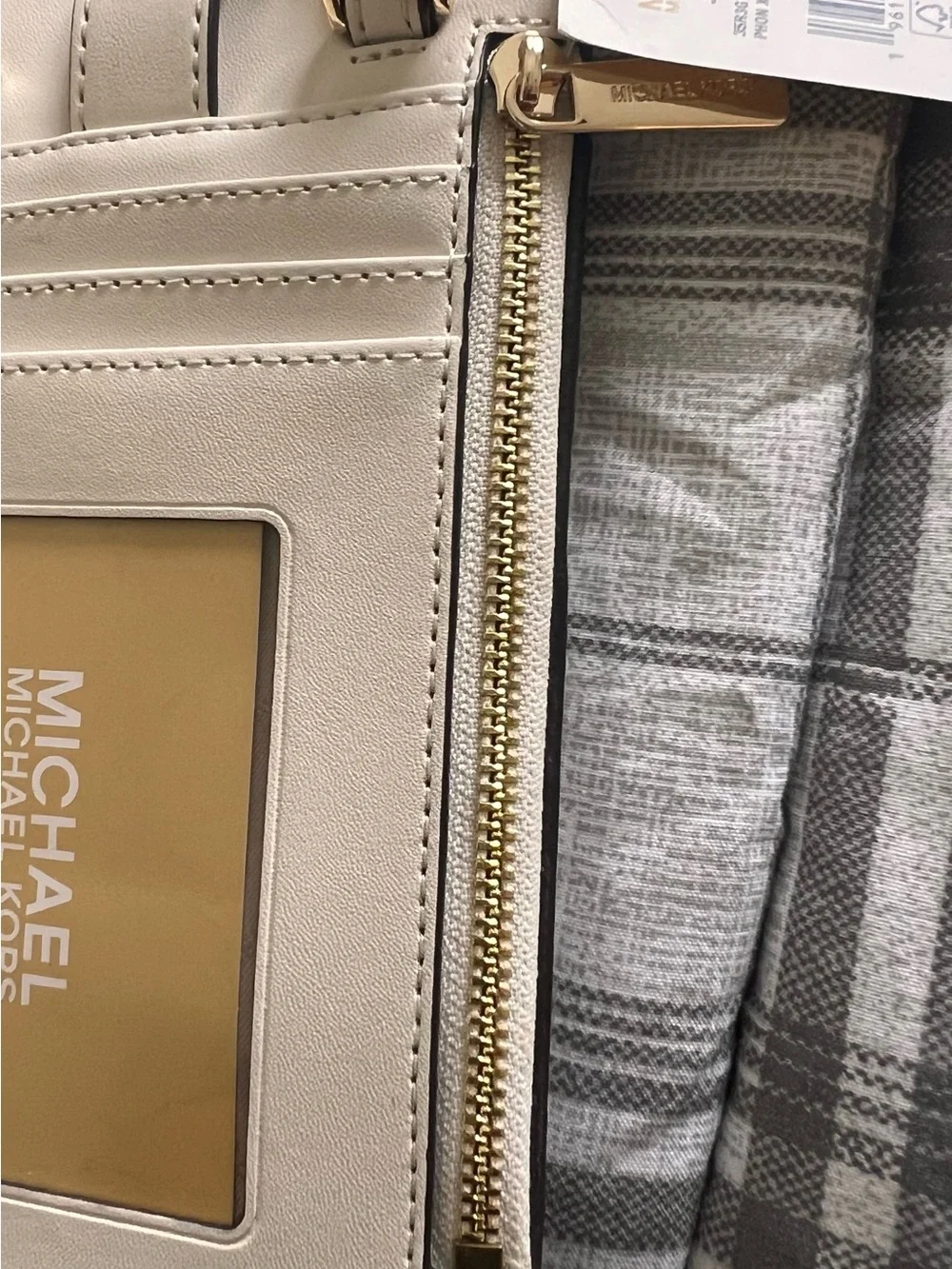 NWT Michael Kors Signature Crossbody in Beige/Khaki